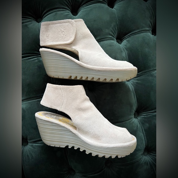 Fly London Yone Concrete Suede Wedge Sandal. - Picture 2 of 13